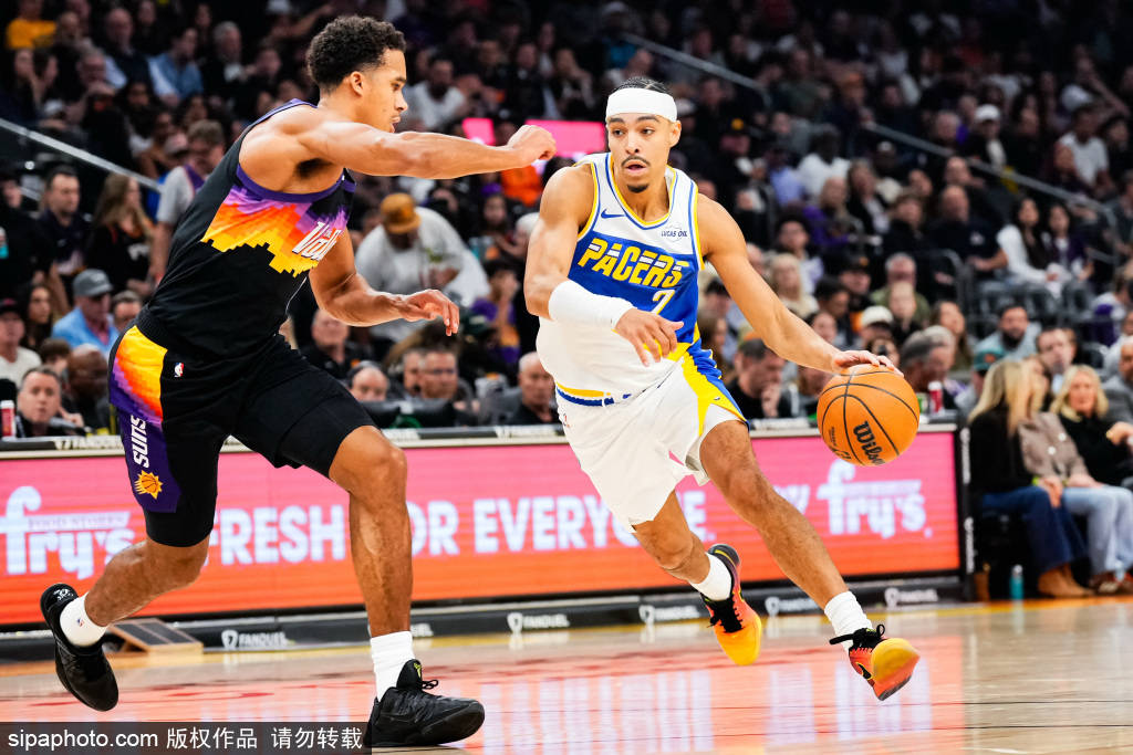 太阳队格雷森-阿伦因右大腿受伤缺席比赛,狄龙-布鲁克斯能否填补空缺?