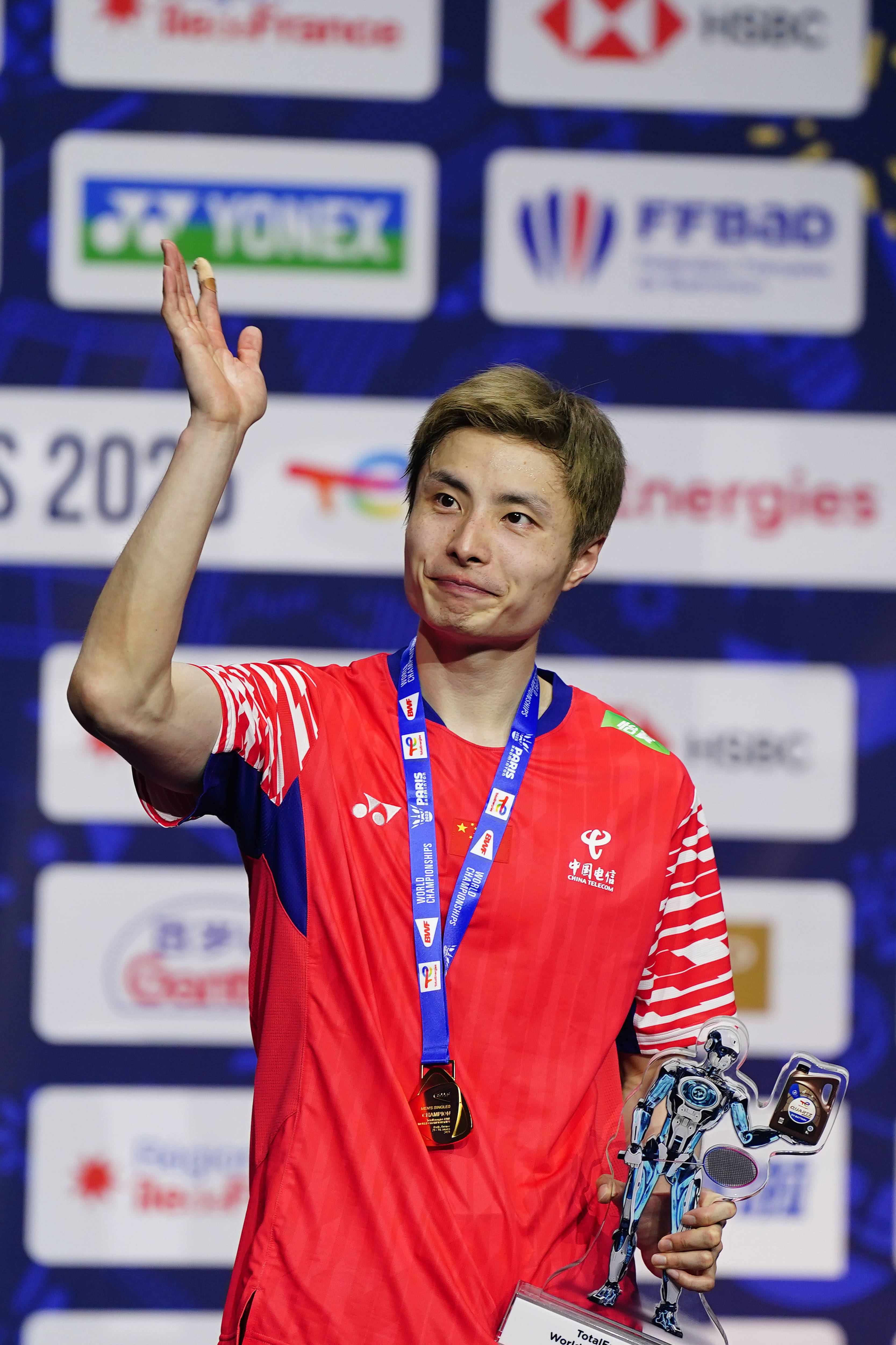 羽毛球世锦赛:石宇奇获得男单冠军