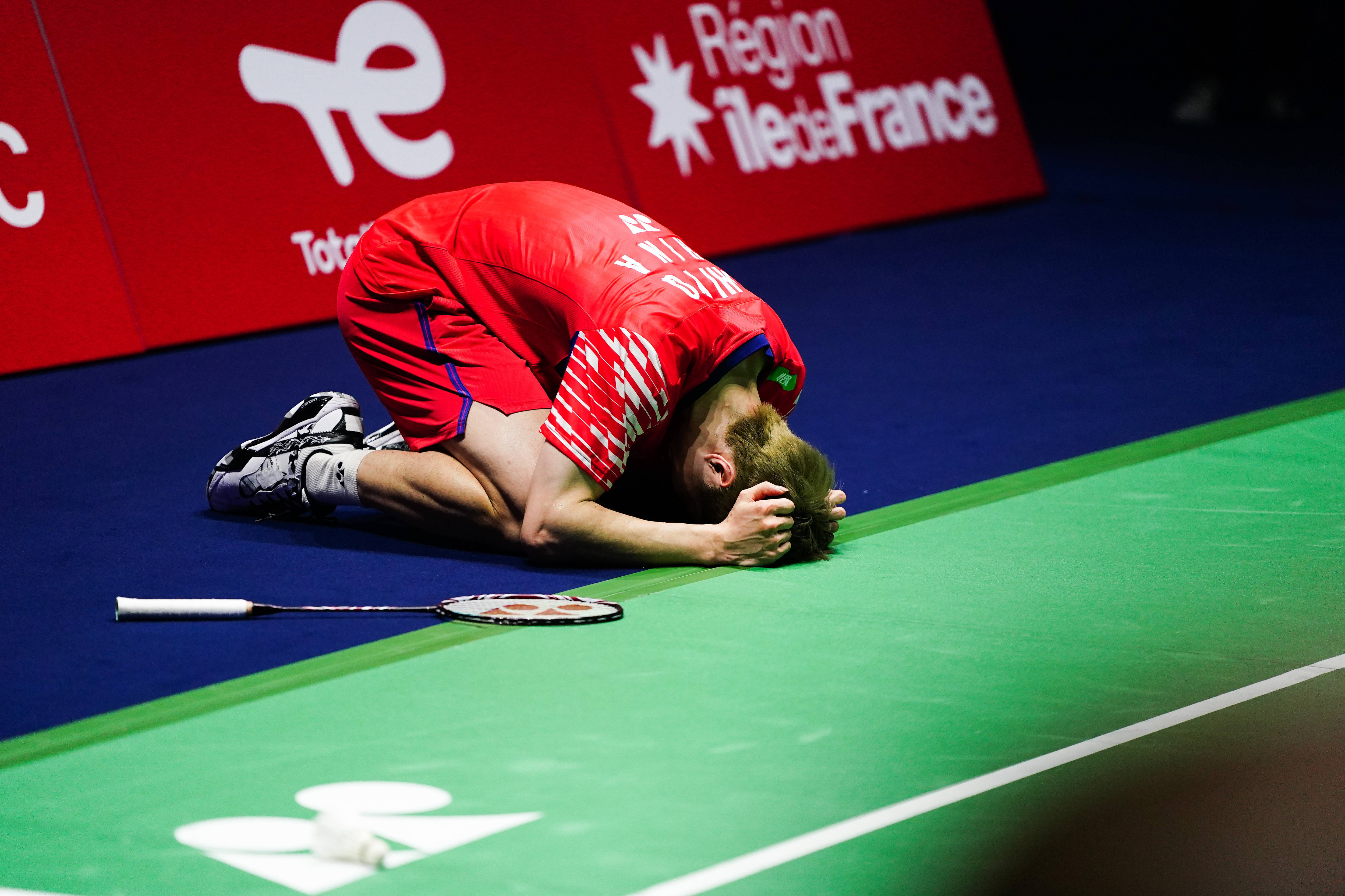 羽毛球世锦赛:石宇奇获得男单冠军