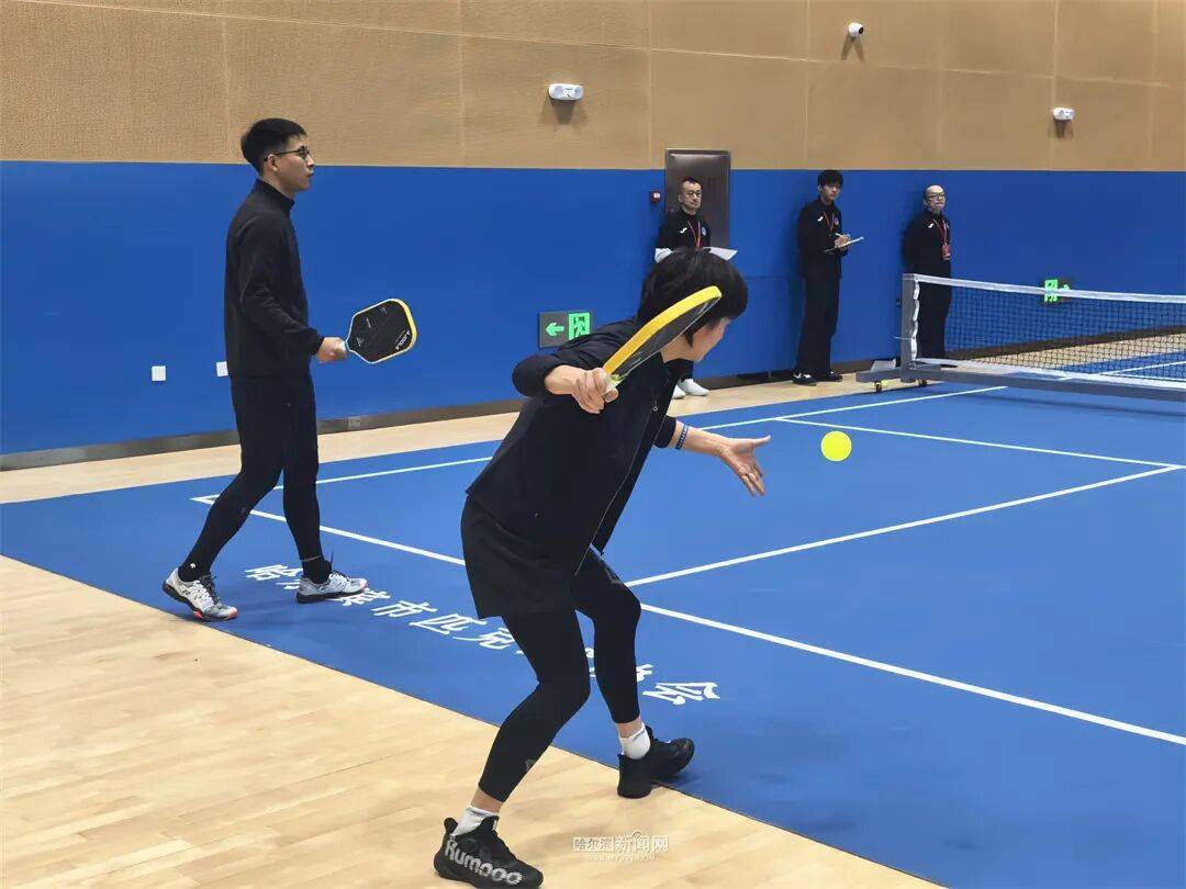 网球羽毛球乒乓球“三合一”｜这项网红运动首次在哈开展正式比赛