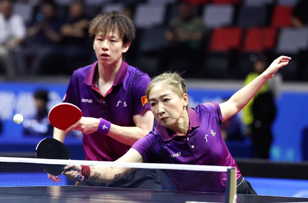 鏖(áo)战7局 心跳(tiào)感满格 “詩(shī)与远方”跻身乒乓(pāng)球混双决赛